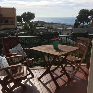 https://balcone-sul-mare.hotelitalianriviera.com